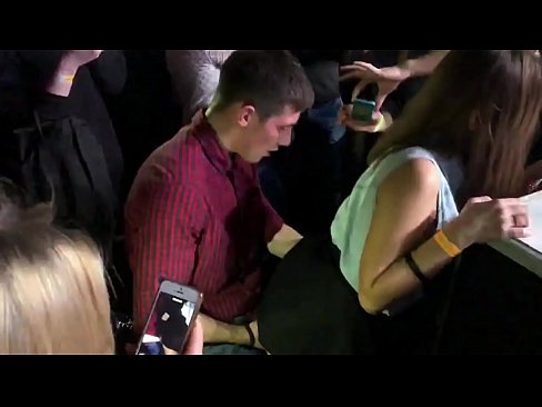 ❤️ 러시아 나이트 클럽에서 실제 섹스. 18 세 러시아 여자 항문과 질에 엿 에서 나이트 클럽 ️❌ 러시아 포르노 ko.porn-list.ru에서 ﹏